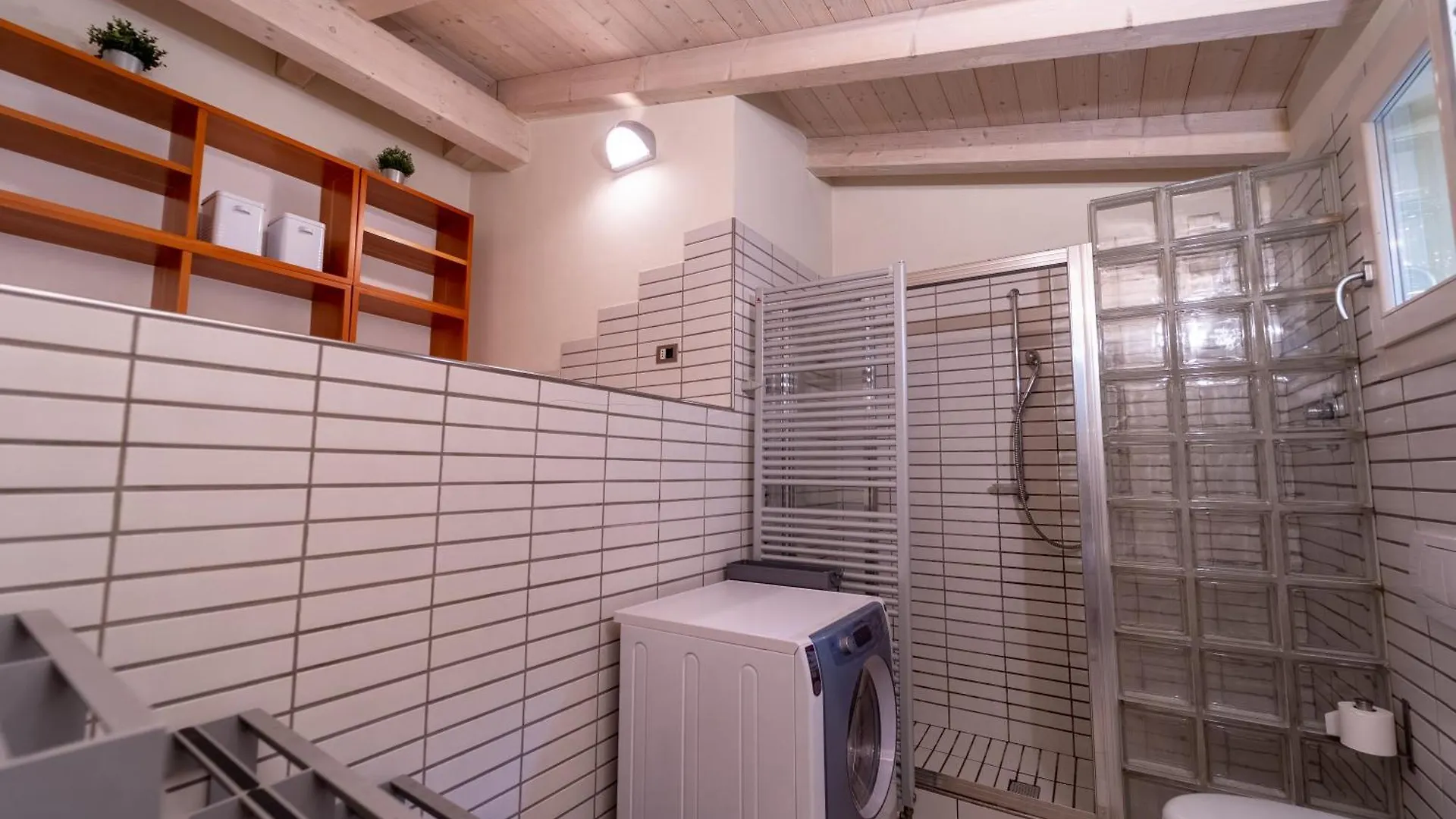Apartment Realkasa Schiavonia Studio Bologna Italy